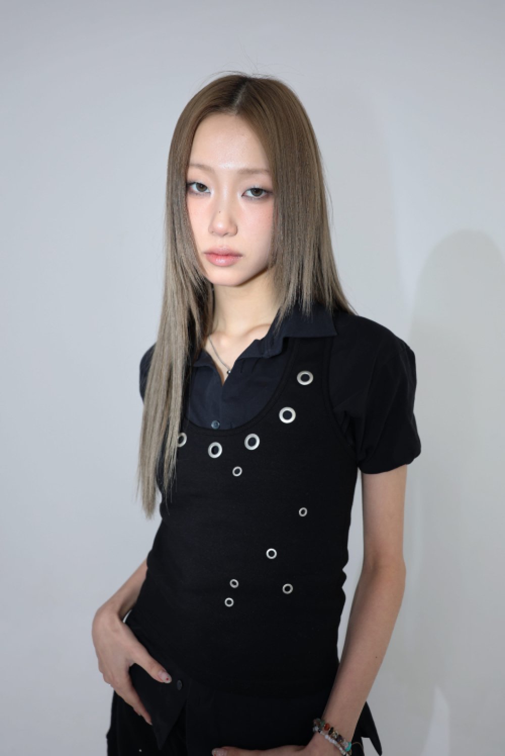 Eyelet halterneck sleeveless / Black